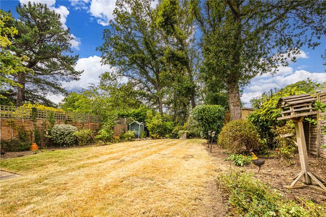 The Oaks, 1a, Oakway, Studham photo 4