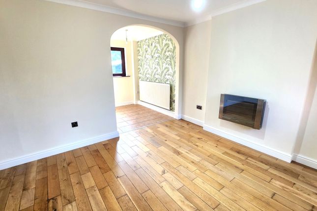 52, St. Columba Way, Leicester photo 4