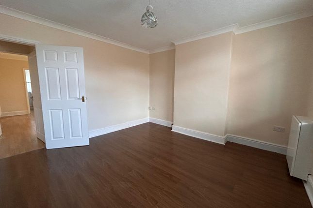 8, New Street, Huthwaite photo 5