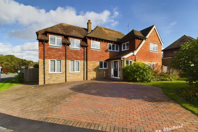 Detached house for sale in Meadoway, Hartwell, Aylesbury