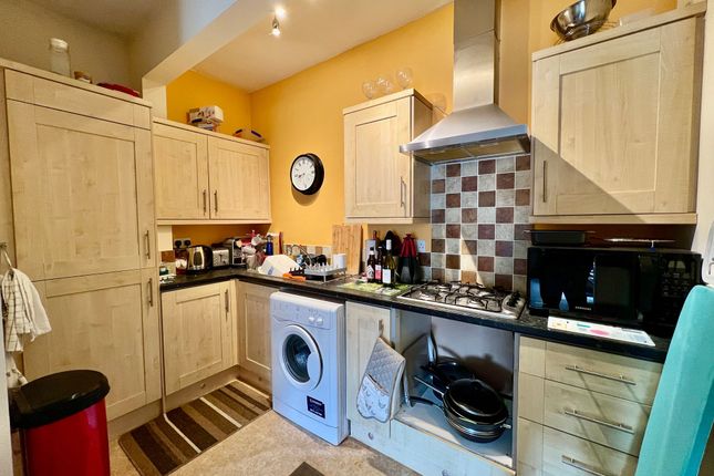 Flat 2, 92, Harlaxton Road, Grantham, Grantham photo 4