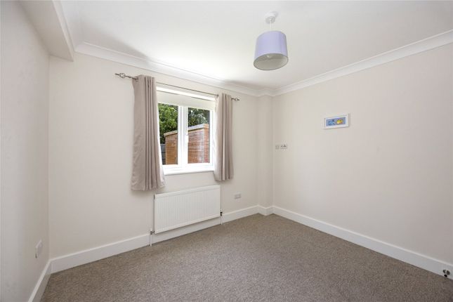 Flat 2, 17A,, Cants Lane, West Sussex photo 4