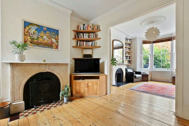 Terraced house for sale in Ashmount Road, London