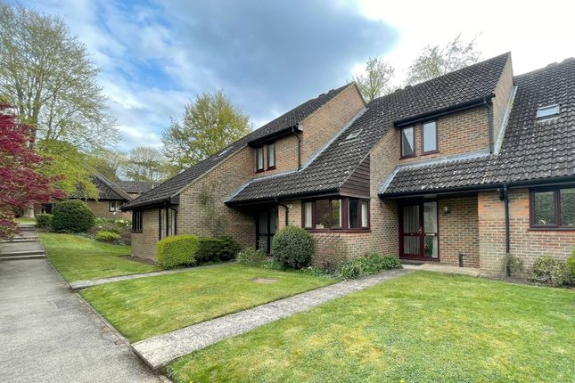 Thumbnail Terraced house to rent in Beechwood Park, Leatherhead