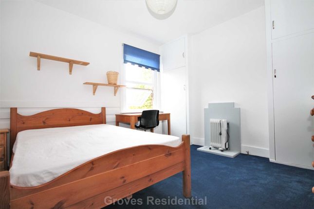 Room to rent in Avenue Road, New Malden