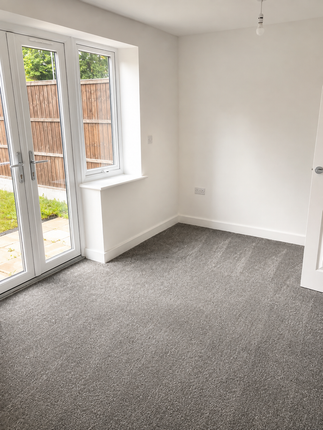 47, Thomas Parker Drive, Telford photo 2