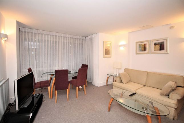 21 Turner House, London photo 4
