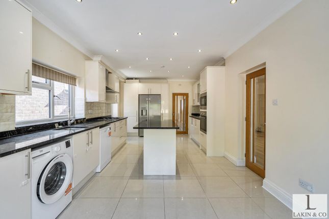 1, St Georges Drive, Ickenham photo 3