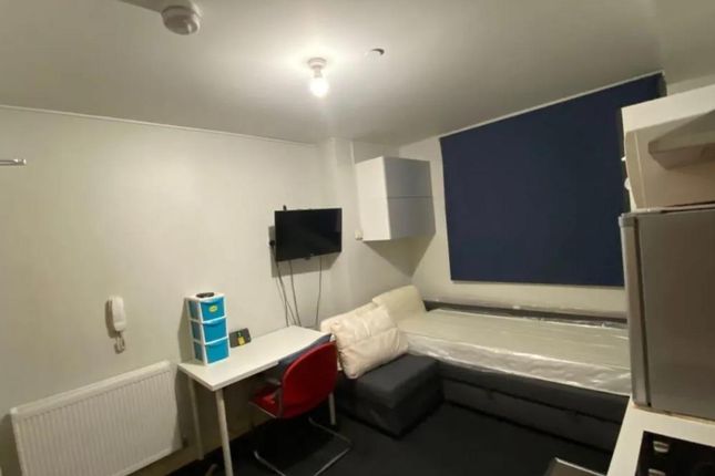 Studio to rent in Devonshire House, 40 Great Charles Street Queensway, Birmingham, United Kingdom