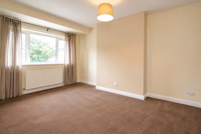 Redesdale Gardens, West Yorkshire photo 5