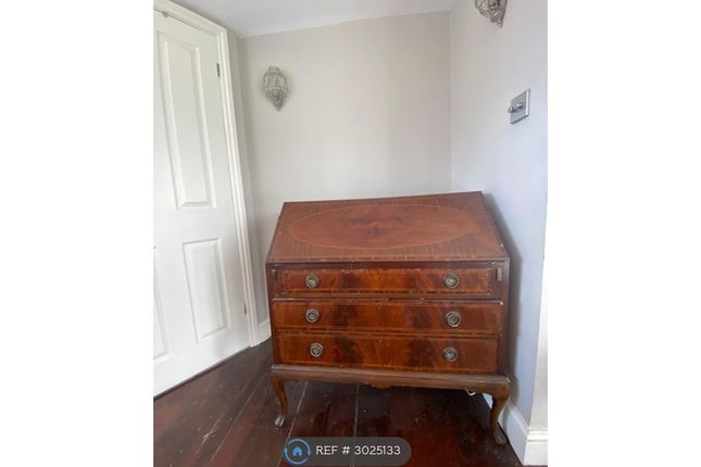 Delafield Road, Charlton, London photo 2