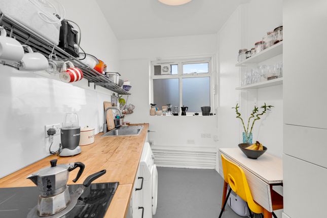 Flat 6, Soane Court,, St. Pancras Way, London photo 4