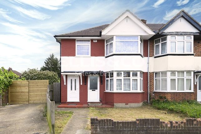 Thumbnail Maisonette for sale in Everton Drive, Stanmore, Middlesex