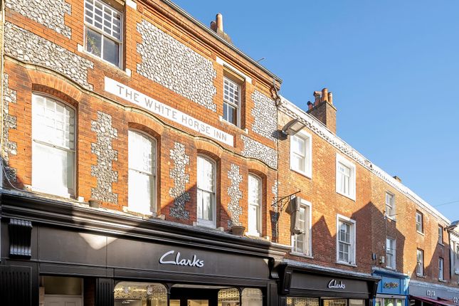 Thumbnail Flat for sale in High Street, Winchester