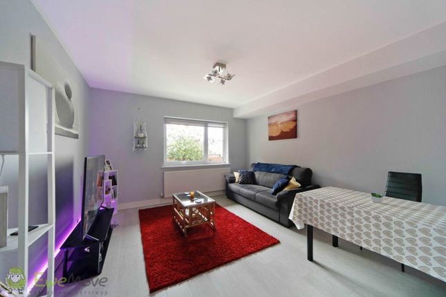 Cedar Court Road, Cheltenham photo 3