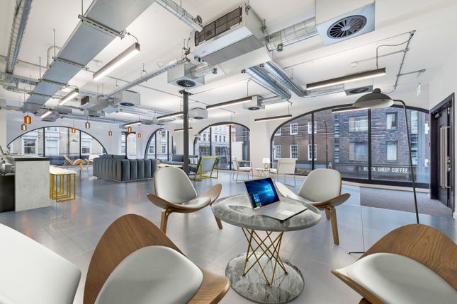 Office to let in Riding House Street, London