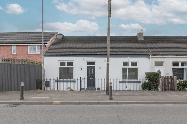 Thumbnail Bungalow for sale in Benhar Road, Shotts