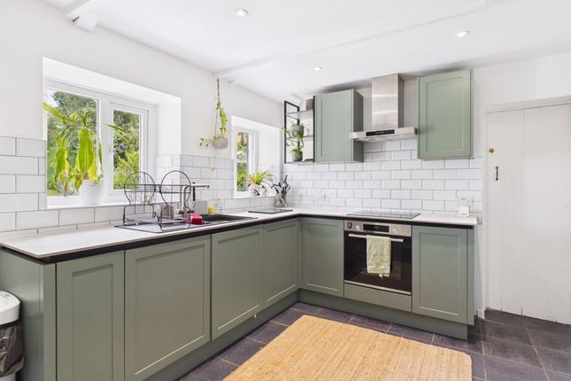 30, Gew Terrace, Redruth photo 2