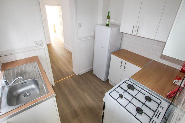 Brickfield Lane, Hayes Middlesex photo 4