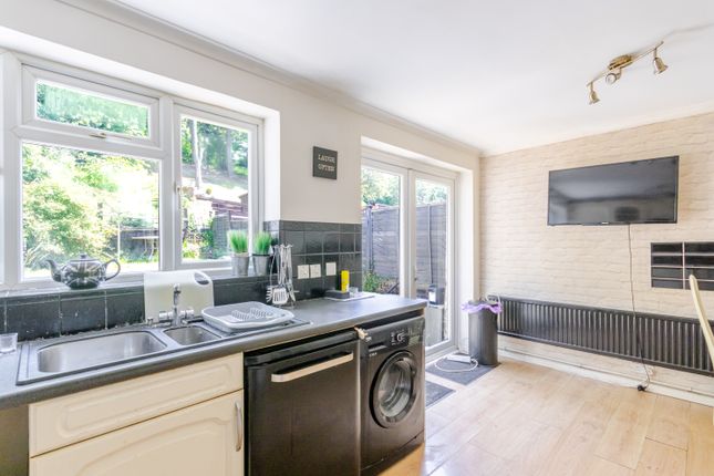 91, Lemonfield Drive, Watford photo 2