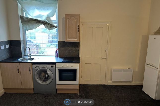 Flat to rent in Balby Road, Doncaster
