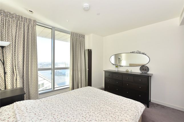 Flat for sale in Charrington Tower, 11 Biscayne Avenue, Canary Wharf, London