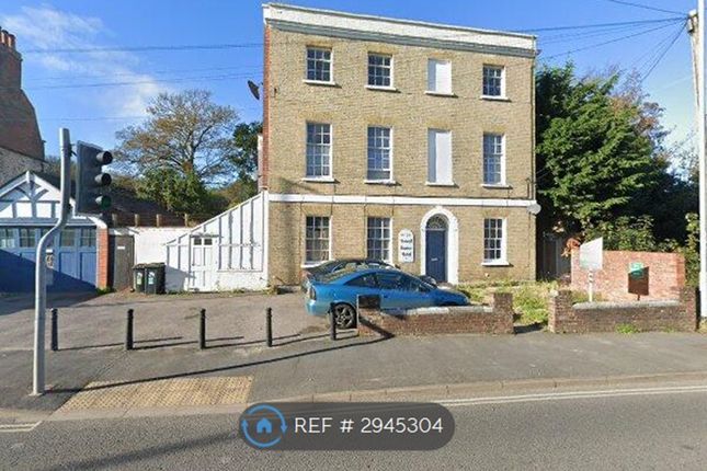 Studio flat on Flat, Rodwell Road, Weymouth, £850/mo
