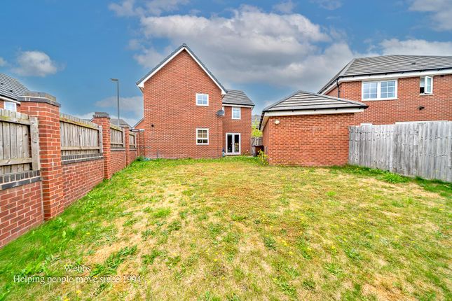 10, Simmons Drive, Cannock photo 4