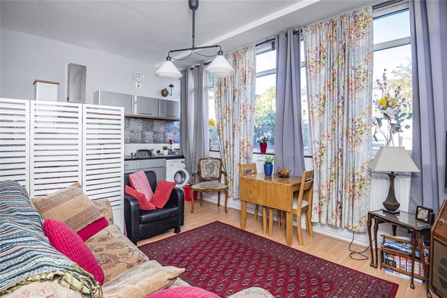 14, Kersfield House, Putney photo 2