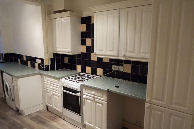 65, Broadbank, Louth photo 2