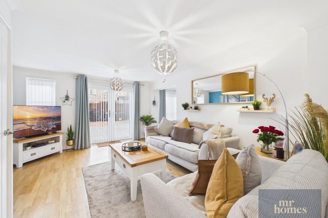 22, Palmers Drive, Cardiff photo 2