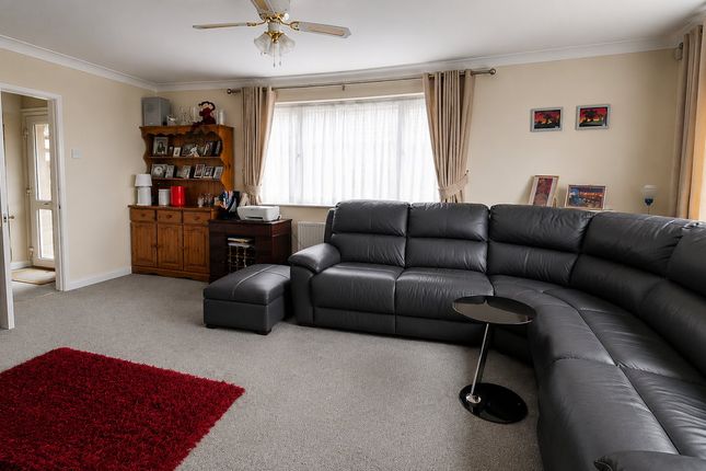 25, Greenacre, Worlebury,  Weston-Super-Mare photo 3