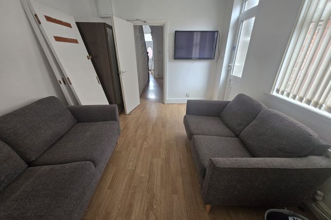 ROOM 2, 80, Noel Street, Nottinghamshire photo 4