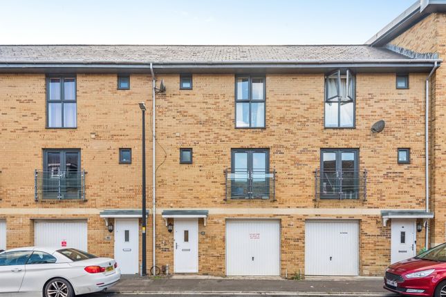3-bed house on 45, Pasteur Drive, Swindon, £315,000