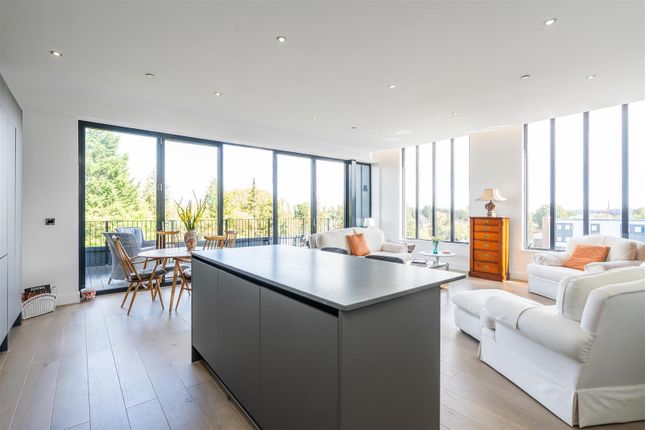 Apt 179 The Broad Oaks_17.Jpg