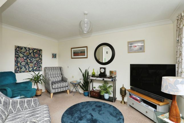 6, Goodrick Place, Swaffham photo 3