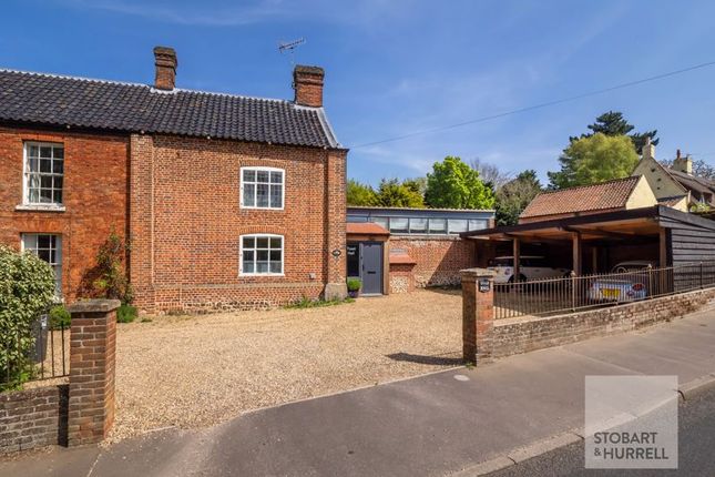 Thumbnail Cottage for sale in Toad Hall, Yarmouth Road, Smallburgh, Norfolk