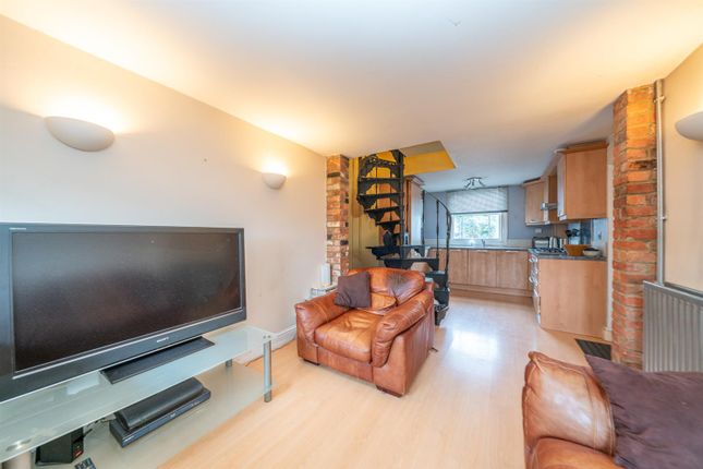 70A, Albert Street, St. Albans photo 2