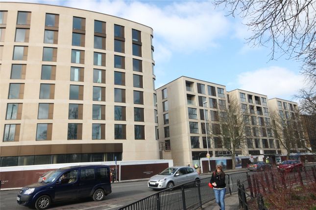 Thumbnail Flat to rent in Parkside Place, Parkside, Cambridge
