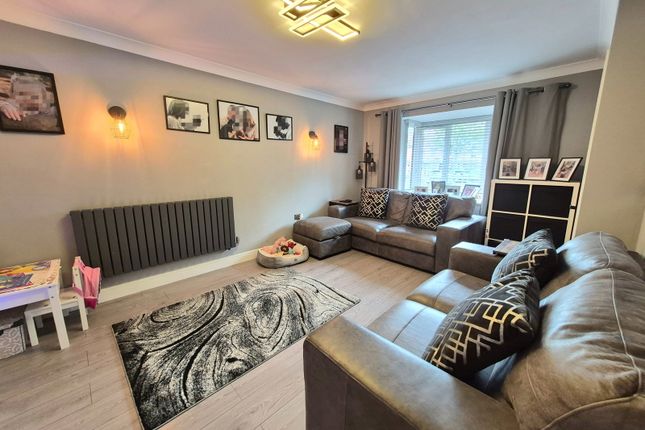 21, West Park Close, Skelmersdale photo 3