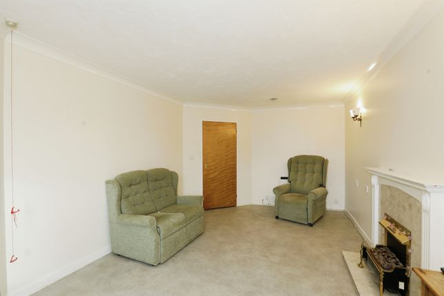 15, Weaver Court, London Road, Northwich photo 3