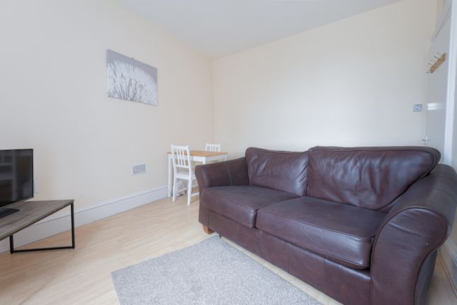 Livingroom Angle 2