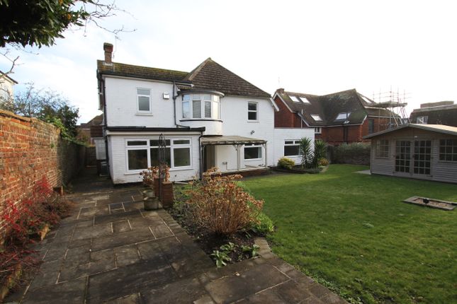 5, De Roos Road, Eastbourne photo 3