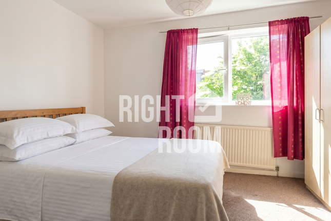 Room 4, 6 Ivy Road, London photo 5