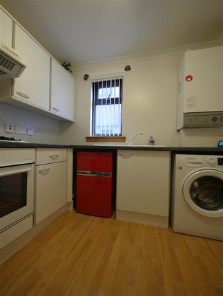 24A, Moorpark Road West, Stevenston photo 4