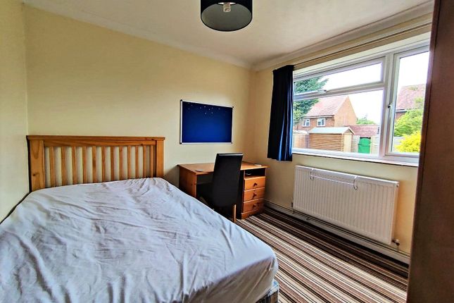79, Cabell Road, Guildford photo 4