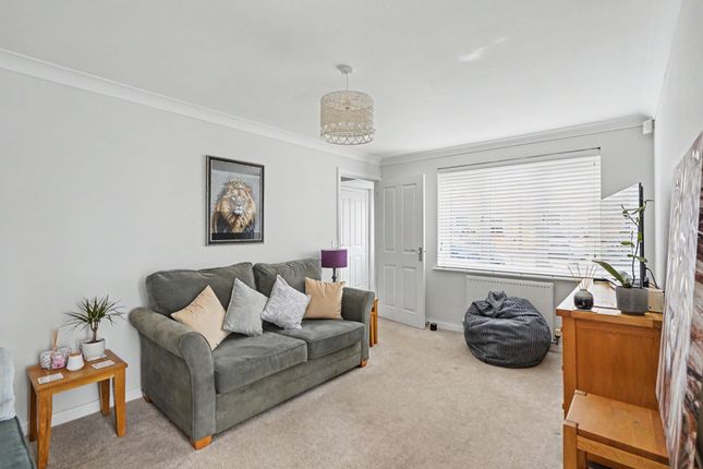 12 Lapwing Way, Ely photo 4