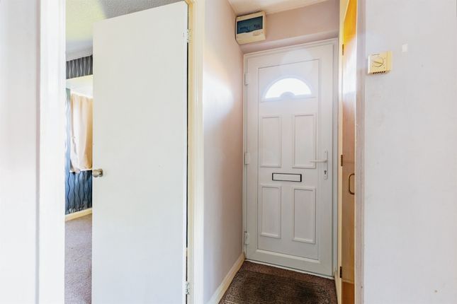 248, Senwick Drive, Wellingborough photo 3