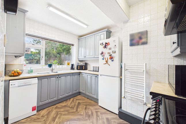 6, Hailsham Close, Worcestershire photo 3