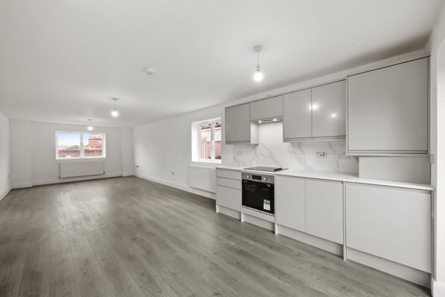 3 Bedroom flats and apartments for sale in Watford, Hertfordshire - Zoopla